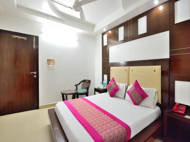Hotel Sai International Нью-Дели Экстерьер фото